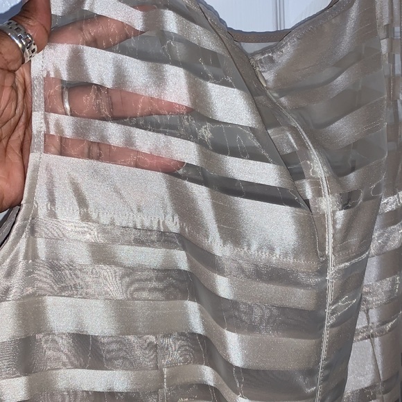 TAHARI PARTY DRESS - Picture 5 of 10